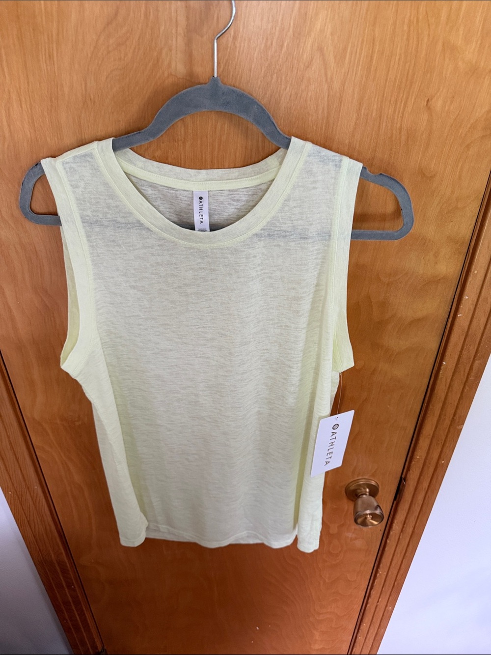 Women’s Athleta tank